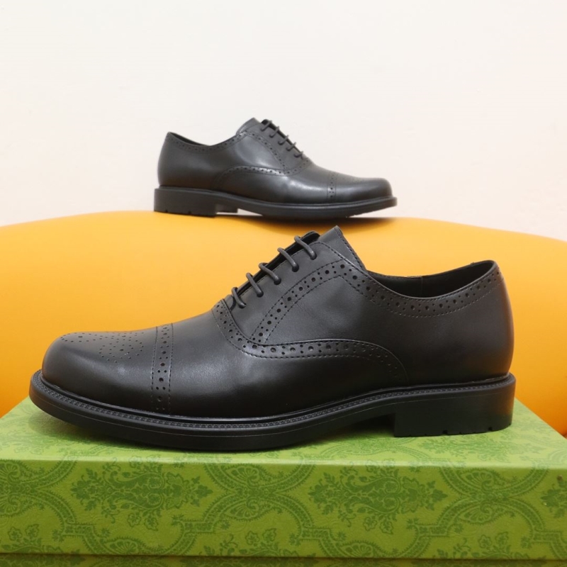 G*u*i leather shoes